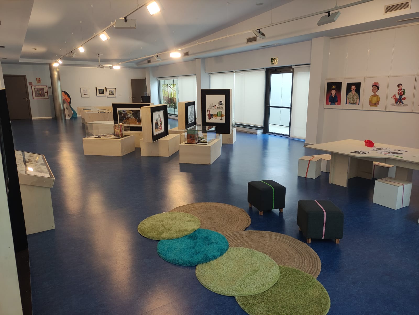 B.P.M. Rafael Azcona. Sala de Exposiciones